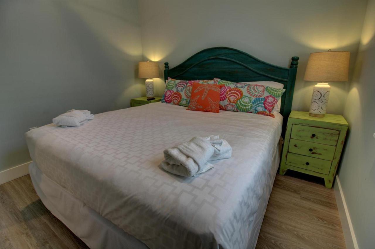 Вилла Beacon Quarters By Kees Vacations Королла Экстерьер фото